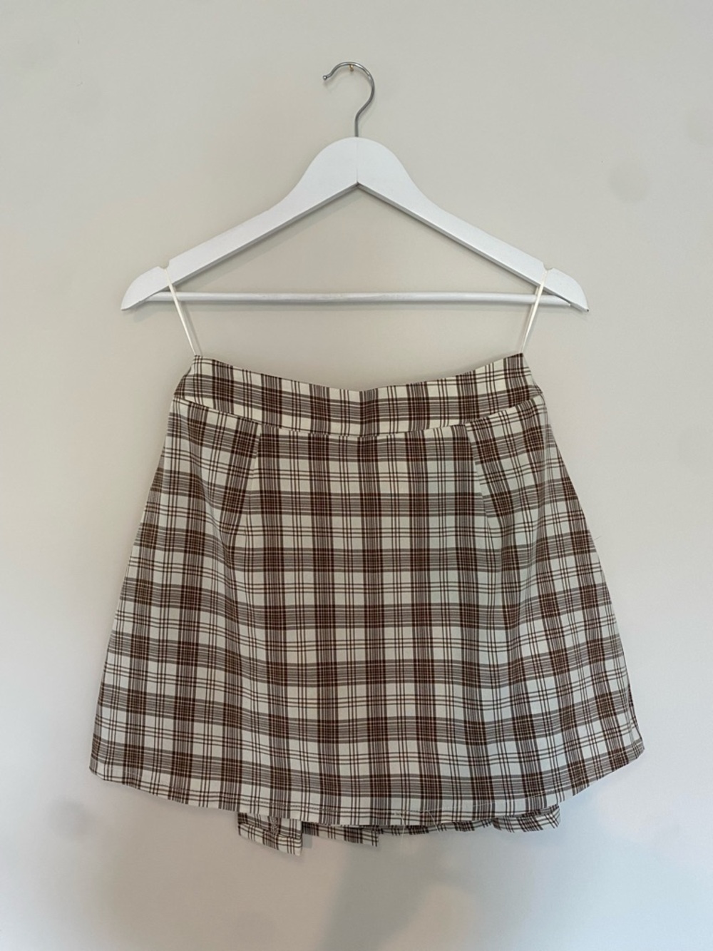 Brown and Cream Plaid Pleated Skirt - Picture 2 of 6